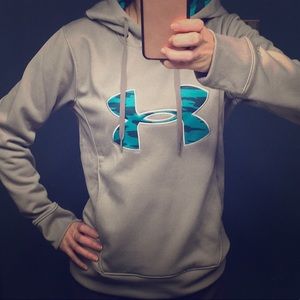 Under Armour Cold Gear Hooded Sweatshirt XS